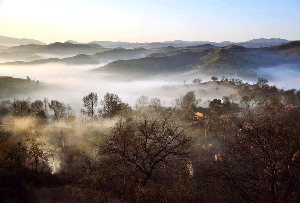 海報合成:用PS合成極坐標風格的全景圖