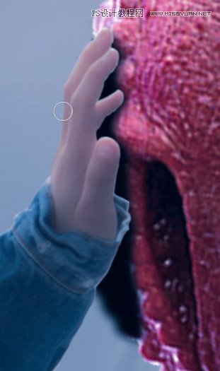 Photoshop合成房間里撫摸恐龍頭的小男孩